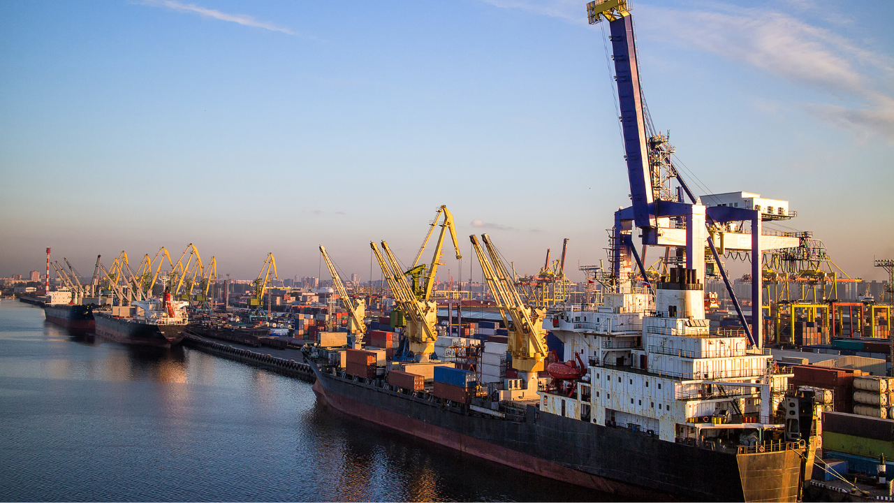 Stainless steel fittings used in shipbuilding and marine engine rooms